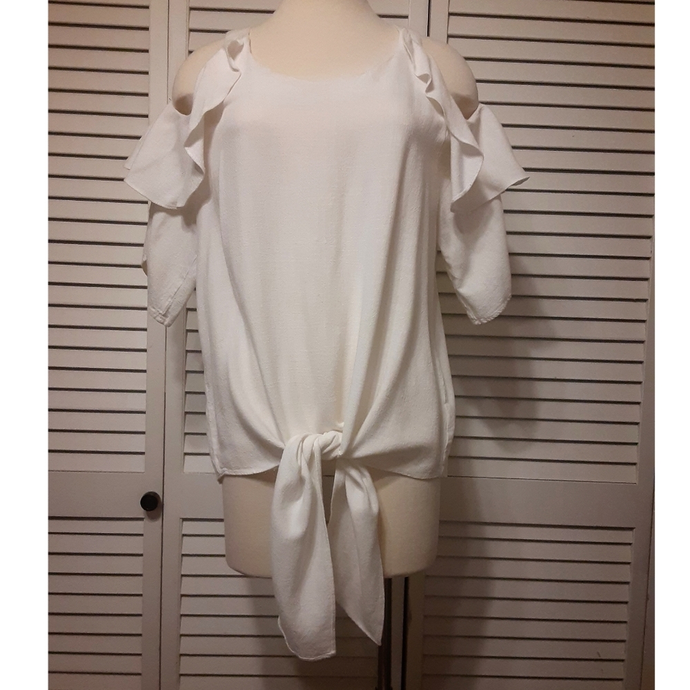 Cold Shoulder Linen Umgee Ruffle Sleeves Top - Picture 3 of 9